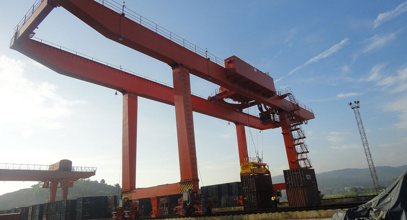 Mobile-Container-Crane1 Mobile-Container-Crane1
